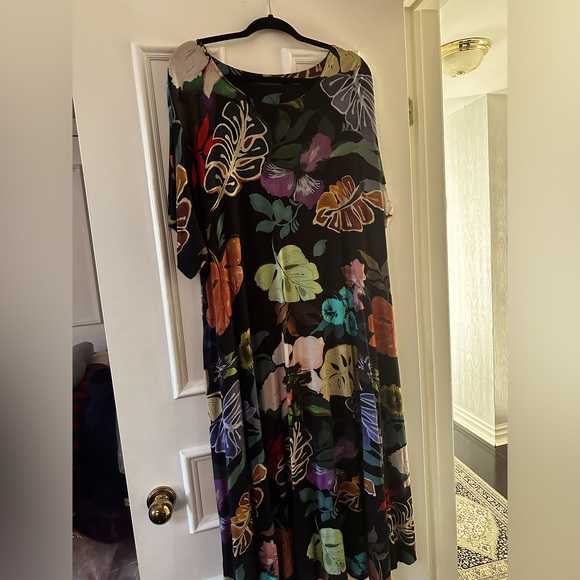 Alembika Dresses & Skirts - Alembika printed summer dress